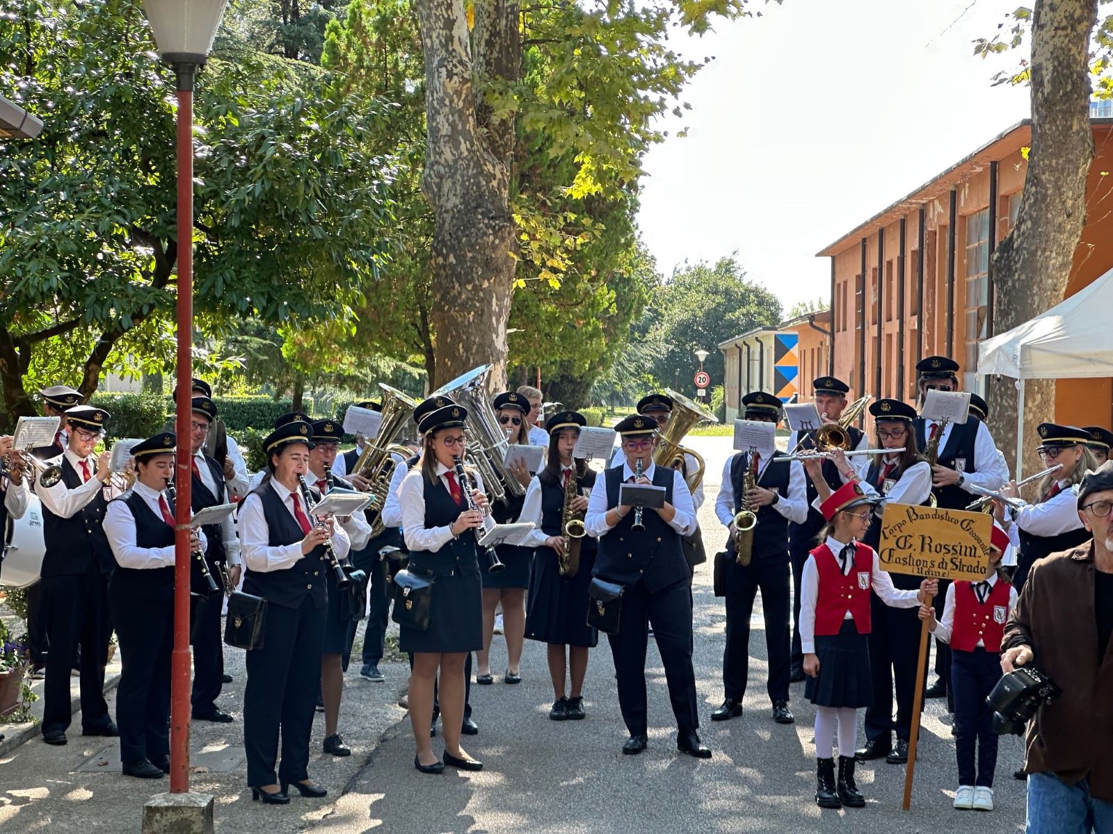 SALUTE. BORDIN ALL'INAUGURAZIONE SEDE DIAMO PESO AL BENESSERE UD